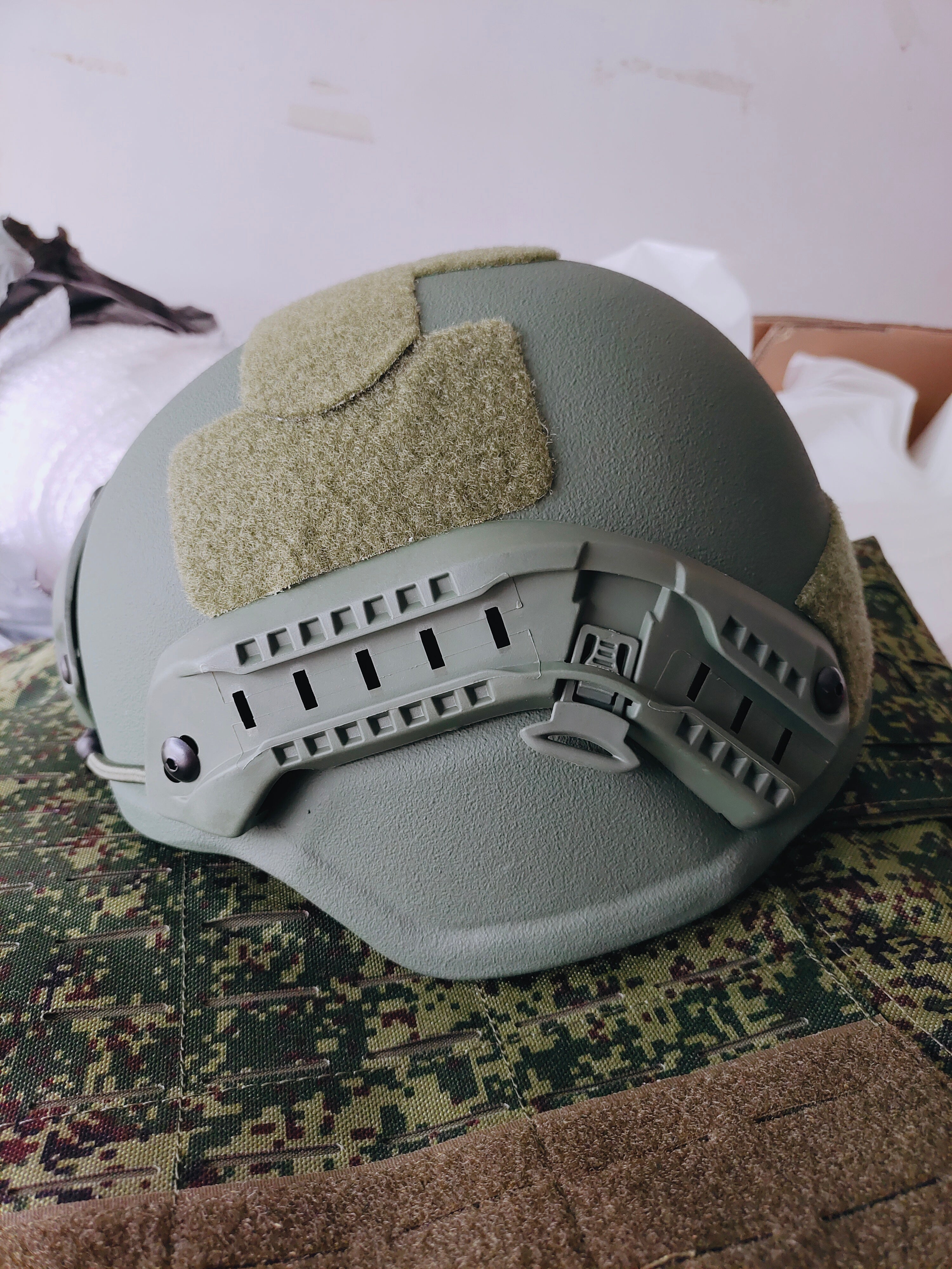MICH bulletproof helmet level 2 PE Kevlar NIJ IIIA.44 Wendy suspension MICH equipped with Wendy suspension